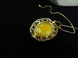 italy gold stone necklace back